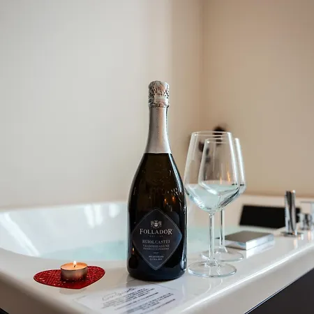 David's Suite&spa Con Parcheggio Privato * コモ