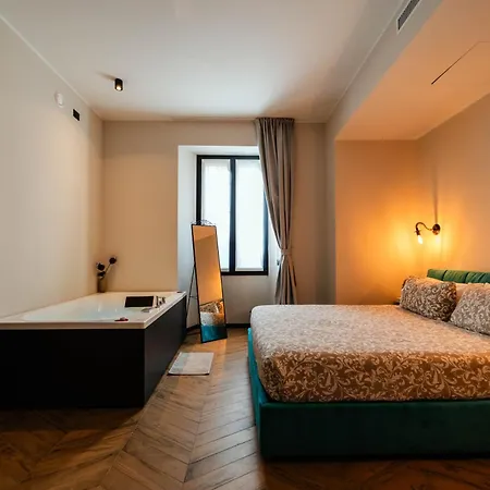 David's Suite&spa Con Parcheggio Privato * كومو