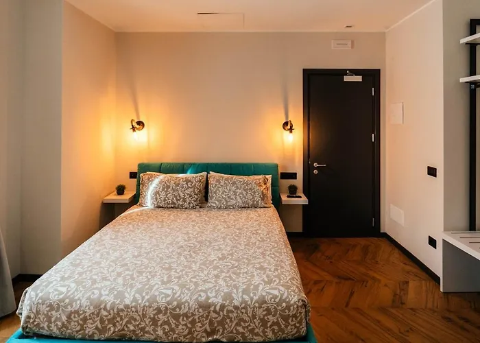 David's Suite&spa Con Parcheggio Privato كومو