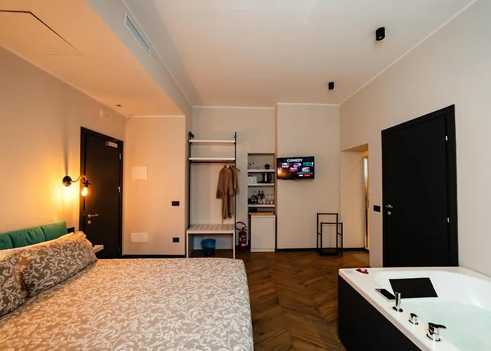 David's Suite&spa Con Parcheggio Privato * كومو