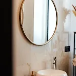 David's Suite&spa Con Parcheggio Privato Διαμέρισμα *