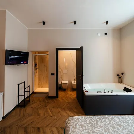 David's Suite&spa Con Parcheggio Privato Apartment Como