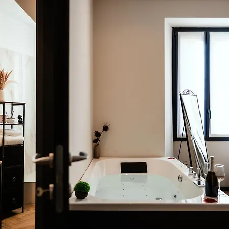 David's Suite&spa Con Parcheggio Privato شقة *